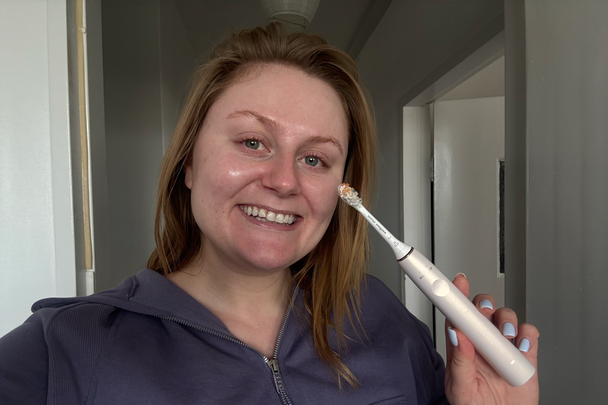 best electric toothbrush indybest review Philips sonicare diamondclean 9900 prestige